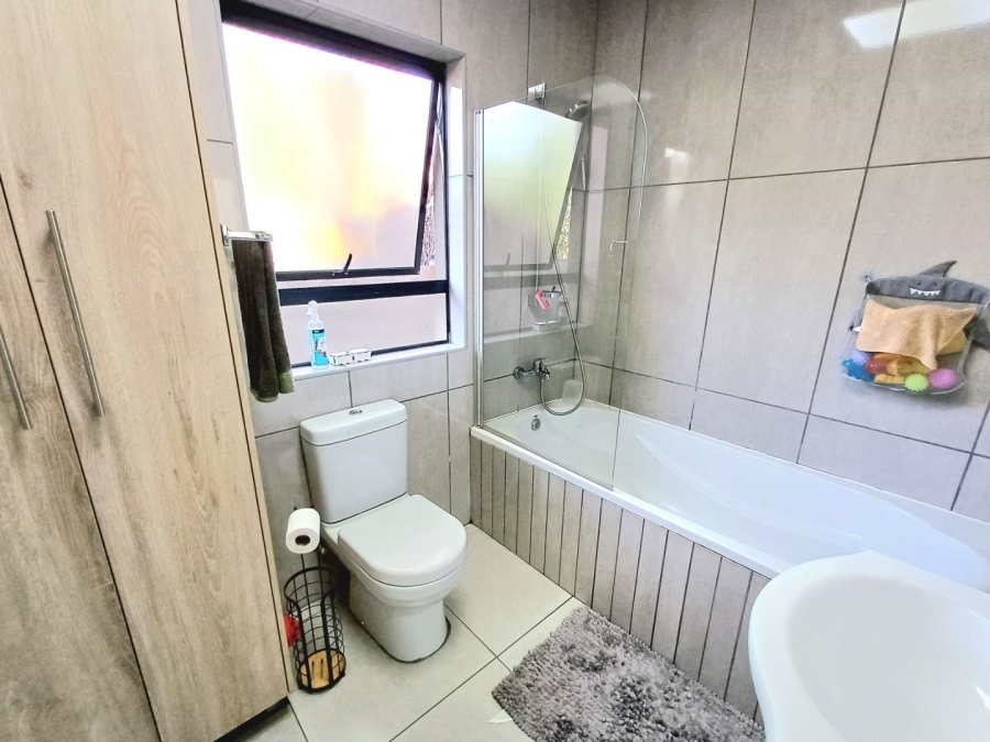 3 Bedroom Property for Sale in Dan Pienaar Free State